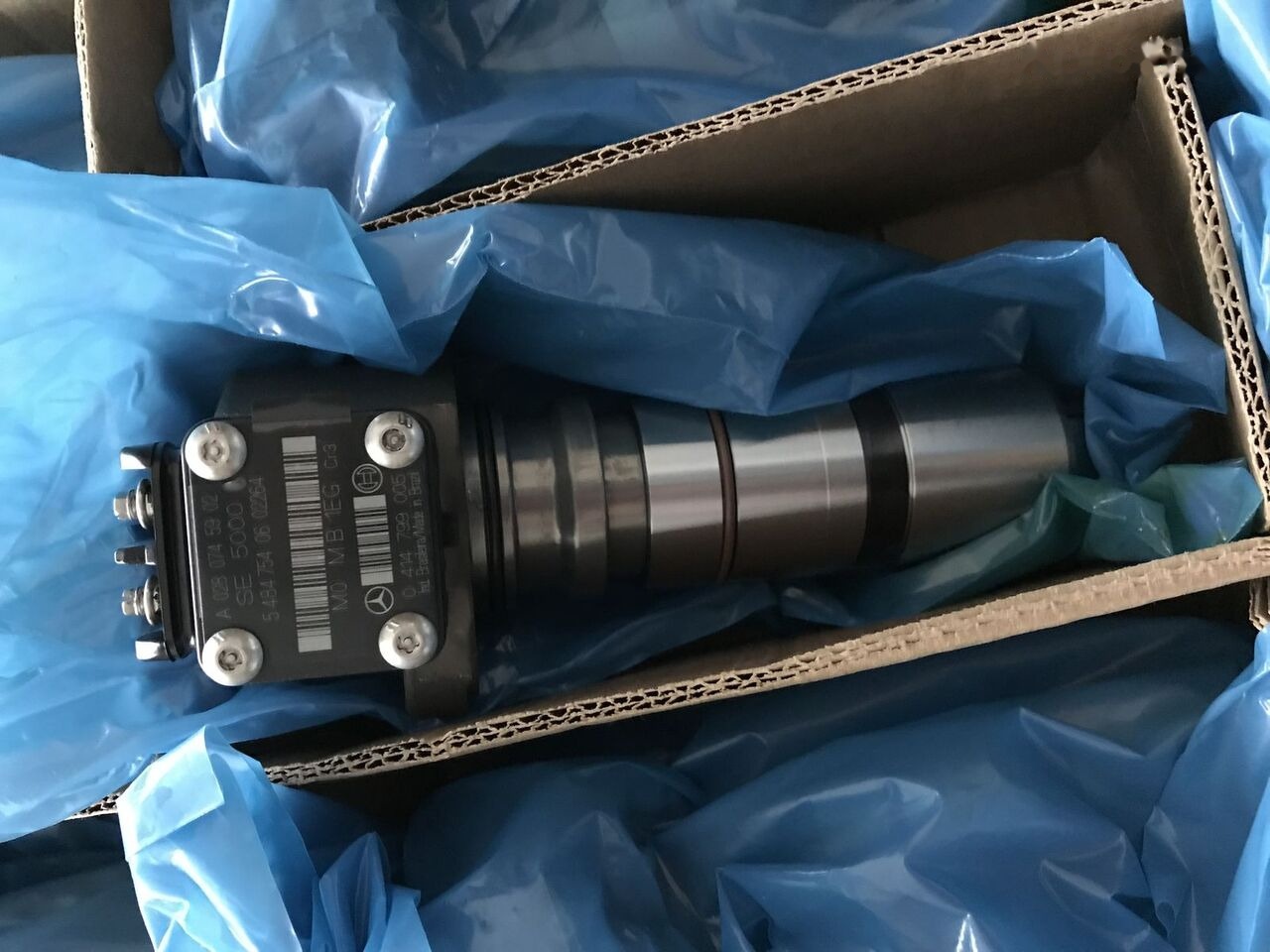 Bosch 028745902 Mercedes-Benz AXOR-ATEGO-ACTROS MERCEDES truck - 燃料泵 适用于 卡车:图2 Bosch 028745902 Mercedes-Benz AXOR-ATEGO-ACTROS MERCEDES truck - 燃料泵 适用于 卡车:图2