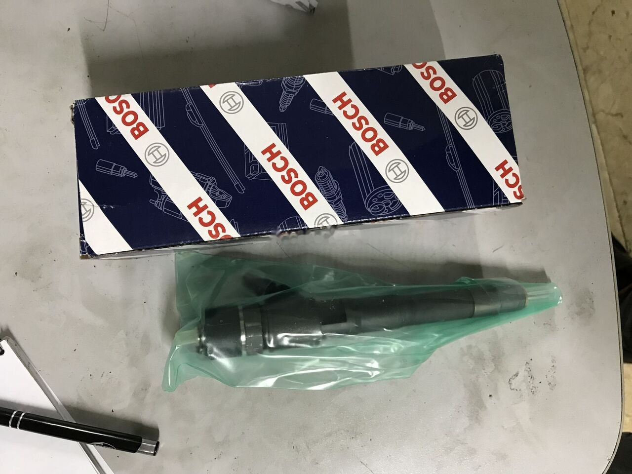 Bosch 2018 WLLA-13-H50 for Ford BOSCH automobile - 喷射器 适用于 汽车:图1 Bosch 2018 WLLA-13-H50 for Ford BOSCH automobile - 喷射器 适用于 汽车:图1