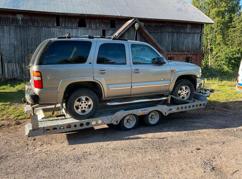 2003 Chevrolet Tahoe - 越野车:图3 2003 Chevrolet Tahoe - 越野车:图3