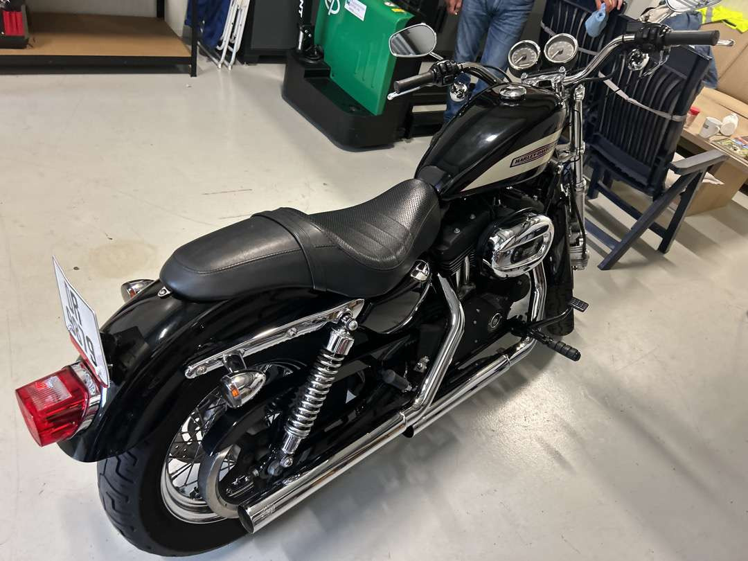 2006 Harley-Davidson XL Sportster 1200 Roadster - 摩托车拖车:图3 2006 Harley-Davidson XL Sportster 1200 Roadster - 摩托车拖车:图3