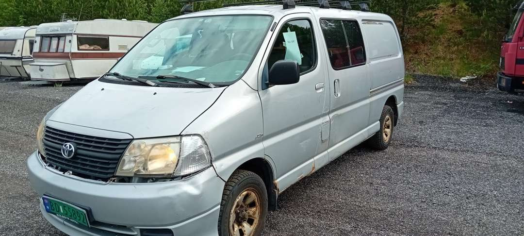 2008 Toyota Hiace 4WD og 2007 Toyota Hiace selges samlet - 汽车:图1 2008 Toyota Hiace 4WD og 2007 Toyota Hiace selges samlet - 汽车:图1