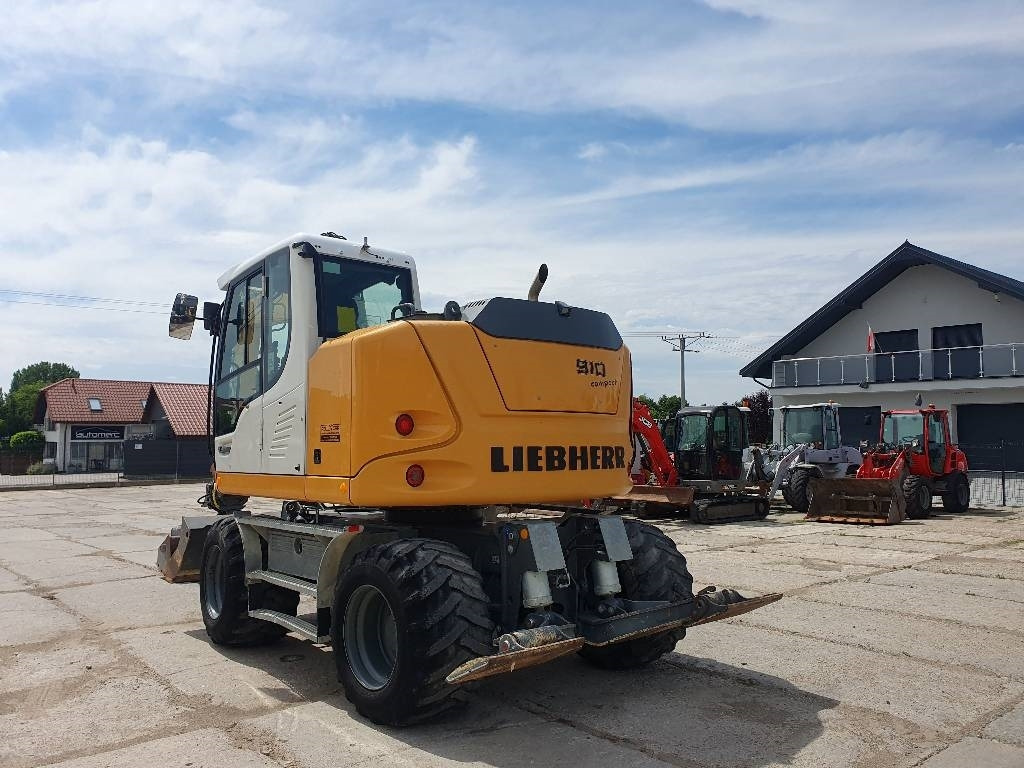Liebherr A 910 Compact - 轮式挖掘机:图3 Liebherr A 910 Compact - 轮式挖掘机:图3