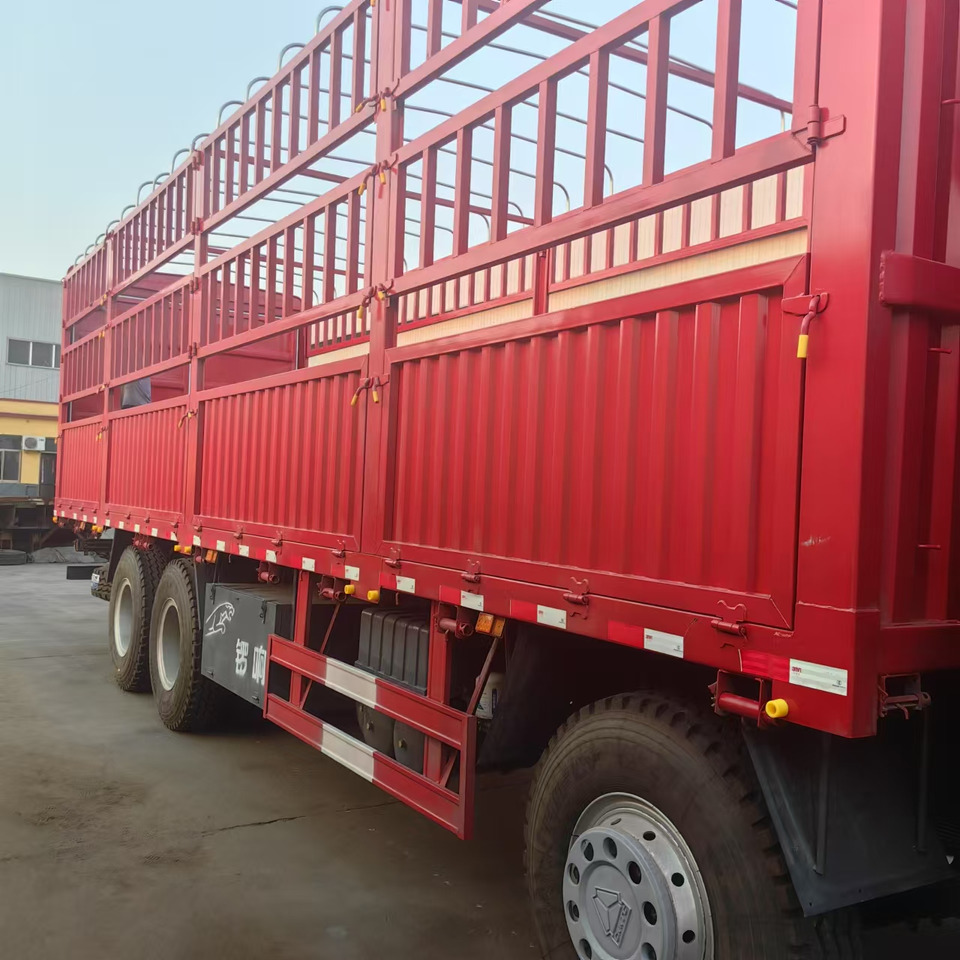 HOWO - 厢式卡车:图3 HOWO - 厢式卡车:图3