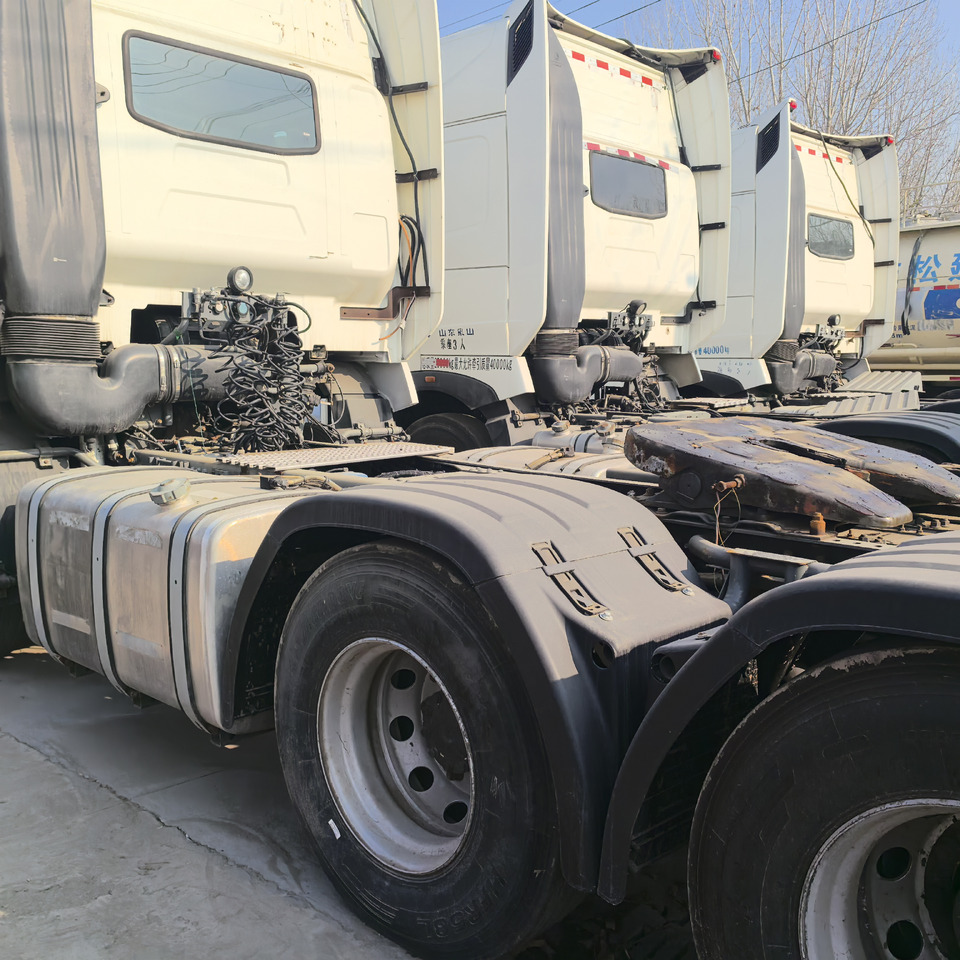 HOWO - 牵引车:图5 HOWO - 牵引车:图5