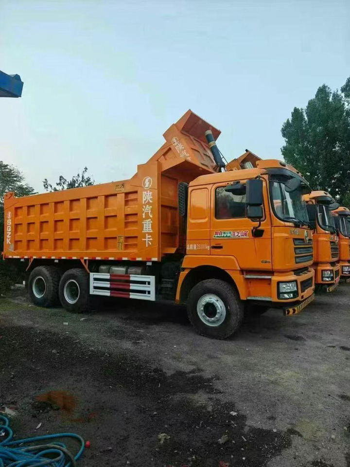 SHACMAN - 未铰接自卸车/ 运石车:图4 SHACMAN - 未铰接自卸车/ 运石车:图4