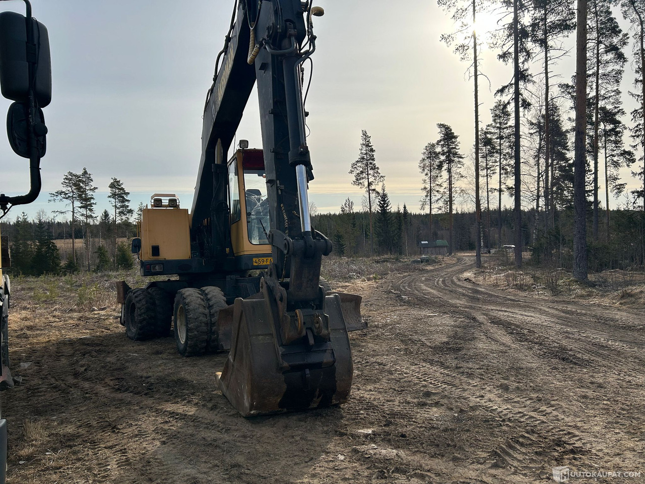 Åkerman H7 MC Pyörällustainen kaivinkone etupuskulevyllä, 1991, Kruunupyy - 轮式挖掘机:图5 Åkerman H7 MC Pyörällustainen kaivinkone etupuskulevyllä, 1991, Kruunupyy - 轮式挖掘机:图5