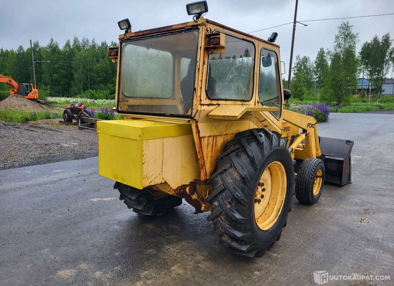 Ford 4550, 1971, Diesel Traktori + etukuormaaja MTK25, Virrat - 拖拉机:图3 Ford 4550, 1971, Diesel Traktori + etukuormaaja MTK25, Virrat - 拖拉机:图3