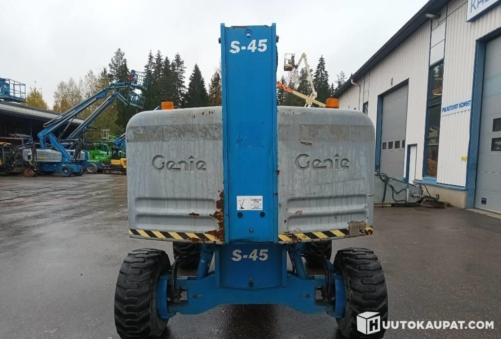 Genie S-45 RT, boom lift, rough-terrain, 2003, Hyvinkää - 伸缩臂:图4 Genie S-45 RT, boom lift, rough-terrain, 2003, Hyvinkää - 伸缩臂:图4