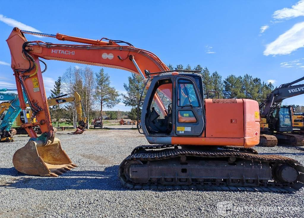 Hitachi ZX 225 US, 2003, 16 156 h Kaivinkone, Kurikka - 履带式挖掘机:图1 Hitachi ZX 225 US, 2003, 16 156 h Kaivinkone, Kurikka - 履带式挖掘机:图1