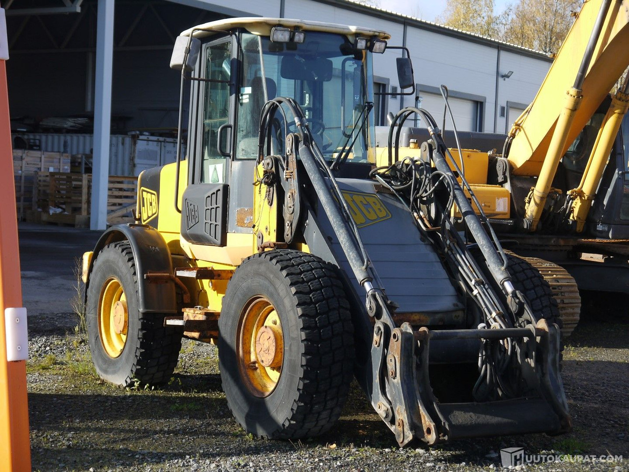 JCB 411, 2011 Pyöräkuormaaja, Humppila - 轮式装载机:图2 JCB 411, 2011 Pyöräkuormaaja, Humppila - 轮式装载机:图2