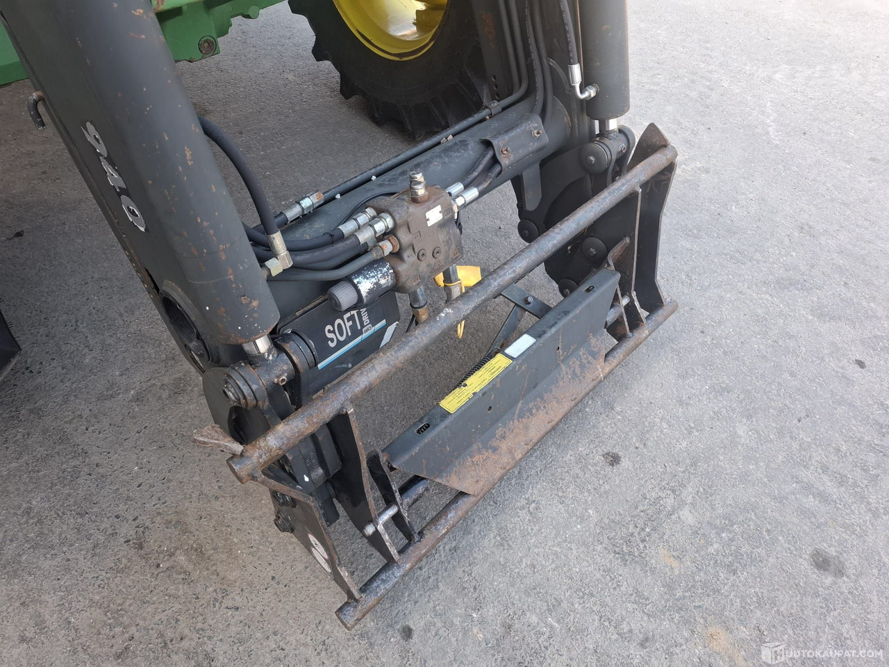 John Deere 6400, 1997 Traktori, Sis alv 25,5%, Nurmijärvi - 拖拉机:图5 John Deere 6400, 1997 Traktori, Sis alv 25,5%, Nurmijärvi - 拖拉机:图5
