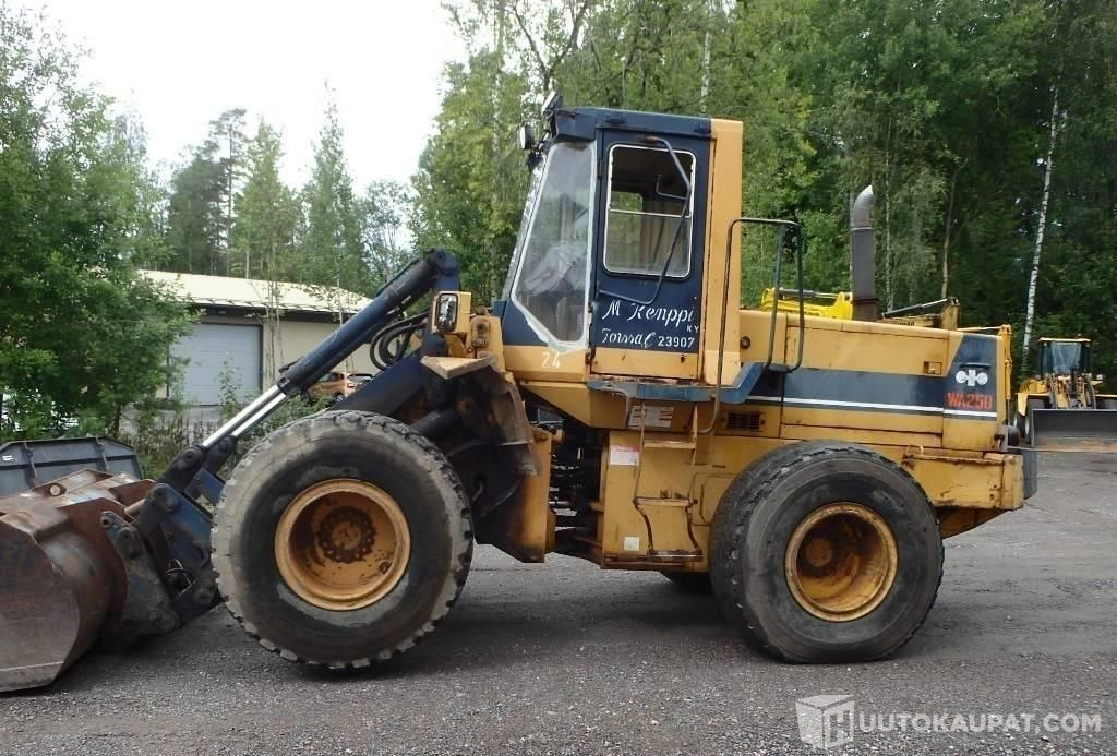 Komatsu WA 250-1, 1987, 27 501 h Pyöräkuormaaja, Forssa - 轮式装载机:图2 Komatsu WA 250-1, 1987, 27 501 h Pyöräkuormaaja, Forssa - 轮式装载机:图2