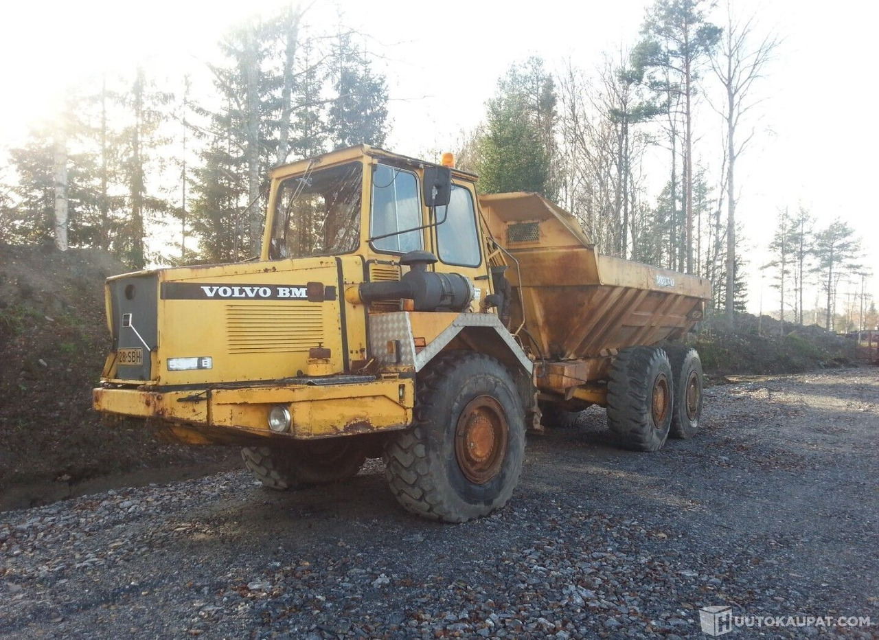 Volvo BM 5350 dumpperi, 1984, Kurikka - 铰接式自卸车:图1 Volvo BM 5350 dumpperi, 1984, Kurikka - 铰接式自卸车:图1