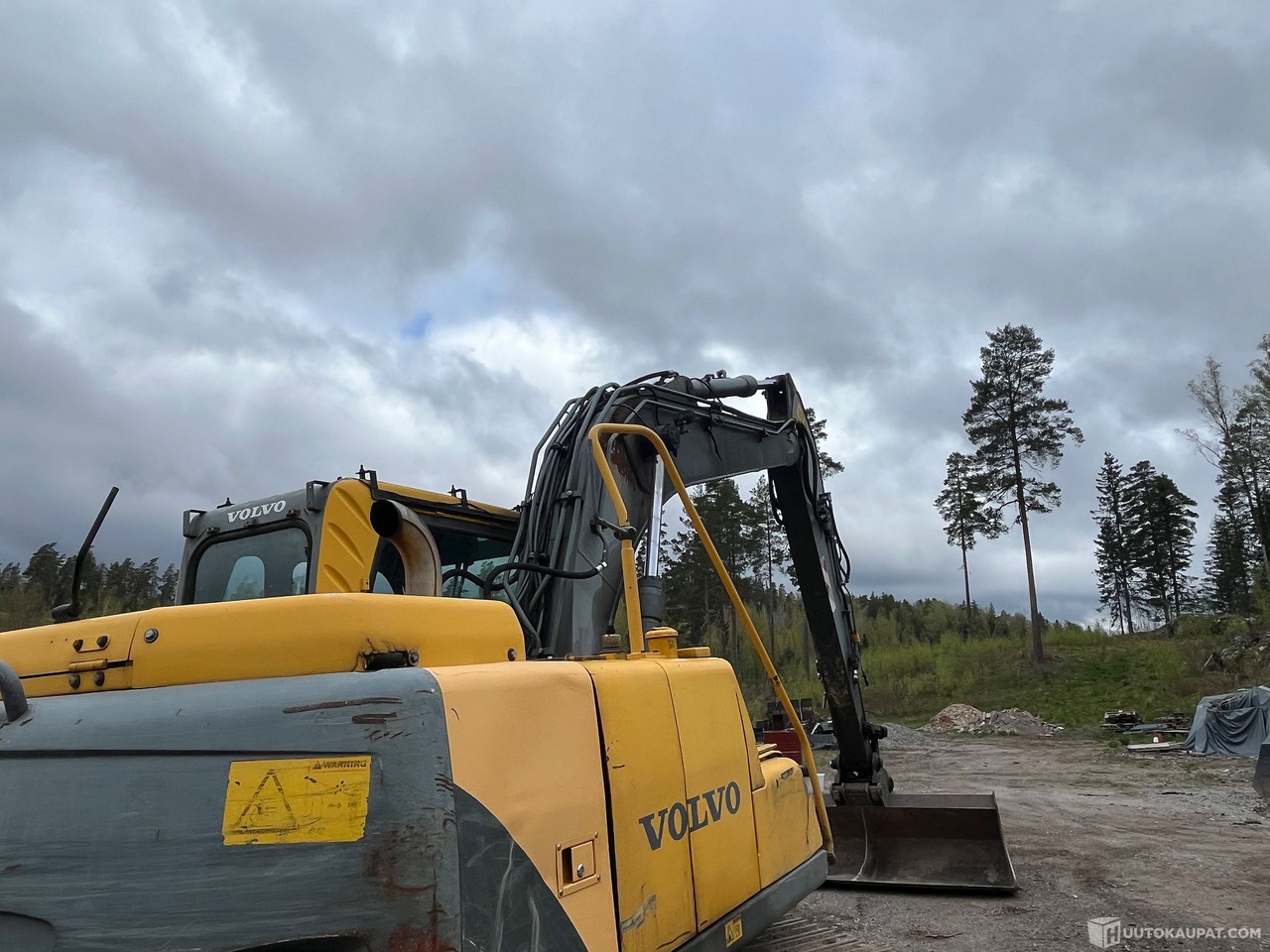 Volvo EC140B, kaivinkone, lähes uudet telat, 2002, Vihti - 履带式挖掘机:图4 Volvo EC140B, kaivinkone, lähes uudet telat, 2002, Vihti - 履带式挖掘机:图4