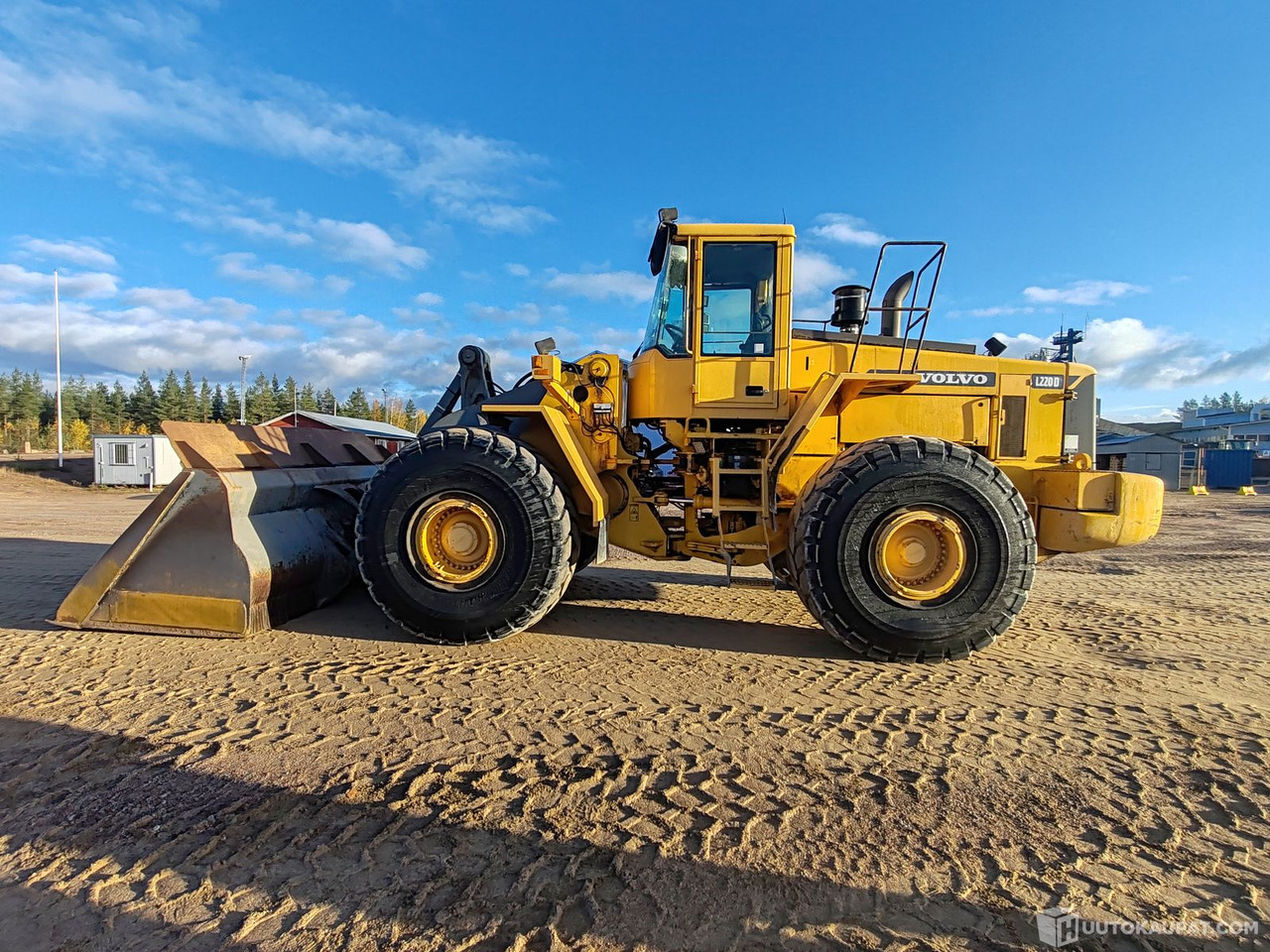 Volvo L220D pyöräkuormaaja, 21279h, 1998, Karvia - 轮式装载机:图3 Volvo L220D pyöräkuormaaja, 21279h, 1998, Karvia - 轮式装载机:图3