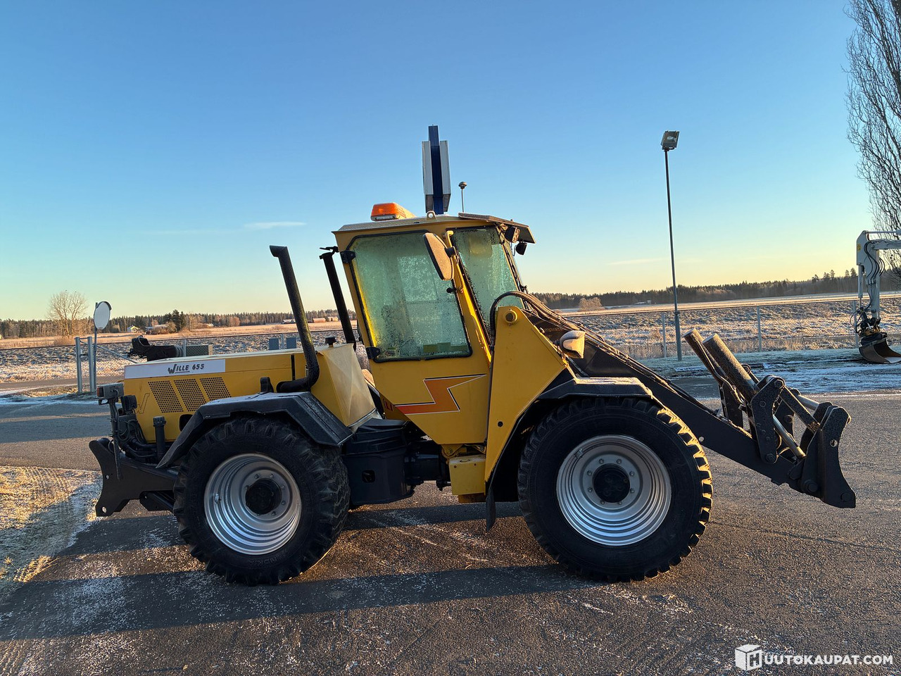 Wille 655, 1998 Monitoimikone, Humppila - 其他机械:图3 Wille 655, 1998 Monitoimikone, Humppila - 其他机械:图3