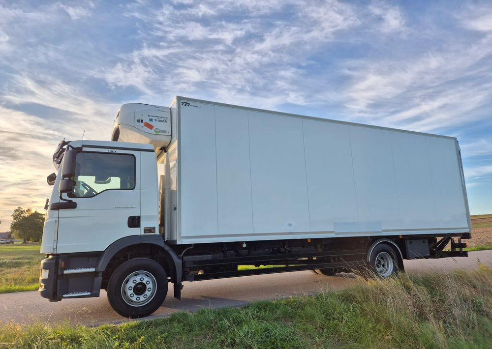 MAN TGM 15.250 7.5m winda AUTOMAT KLIMA z Niemiec EURO 6 / CHŁODNIA T-1000R THERMOKING - 冷藏车:图4 MAN TGM 15.250 7.5m winda AUTOMAT KLIMA z Niemiec EURO 6 / CHŁODNIA T-1000R THERMOKING - 冷藏车:图4