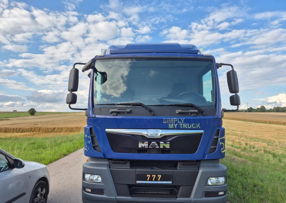 MAN TGM 18.250 Carrier 1950 D/E z Holandii / TOP STAN / 7.5m / 18 palet / winda + drzwi boczne / OKAZJA 租赁 MAN TGM 18.250 Carrier 1950 D/E z Holandii / TOP STAN / 7.5m / 18 palet / winda + drzwi boczne / OKAZJA:图14 MAN TGM 18.250 Carrier 1950 D/E z Holandii / TOP STAN / 7.5m / 18 palet / winda + drzwi boczne / OKAZJA 租赁 MAN TGM 18.250 Carrier 1950 D/E z Holandii / TOP STAN / 7.5m / 18 palet / winda + drzwi boczne / OKAZJA:图14