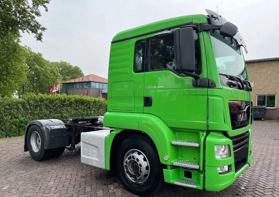 MAN TGS 18.420 NAUKA JAZDY POLIFT ELKA AUTOMAT 4x2 STANDARD 315/70r22.5 SUPER STAN TGX 470 460 420 430 500 510 400 360 410 - 牵引车:图1 MAN TGS 18.420 NAUKA JAZDY POLIFT ELKA AUTOMAT 4x2 STANDARD 315/70r22.5 SUPER STAN TGX 470 460 420 430 500 510 400 360 410 - 牵引车:图1