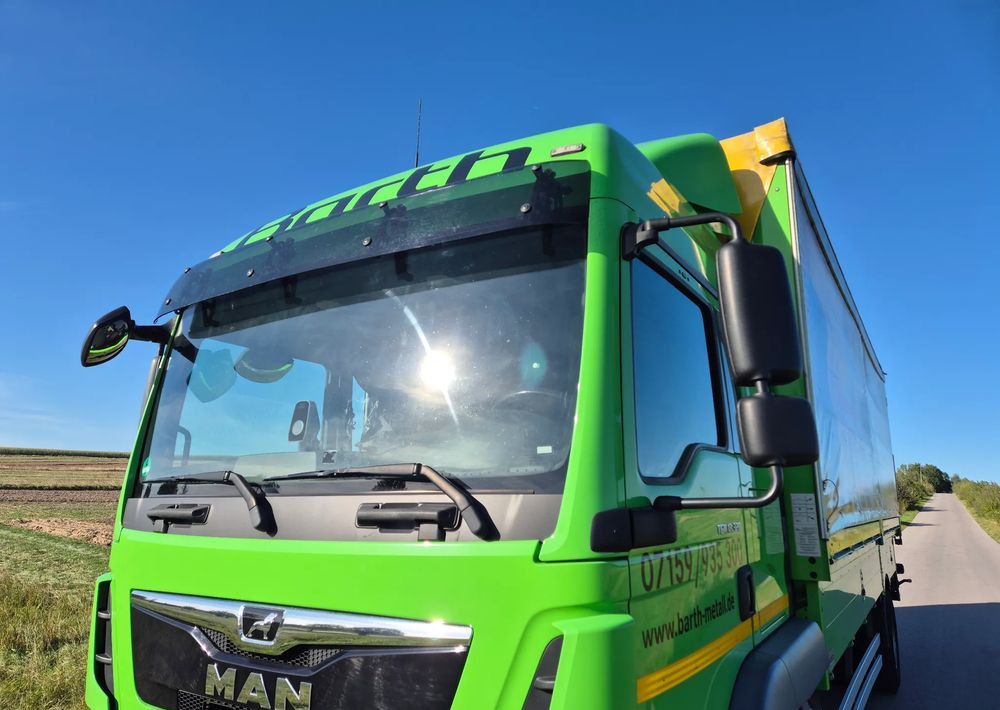 MAN Tgm 18.320 FULL SERWIS UNIKAT TOP ORYGINALNY PRZEBIEG z Niemiec AUTOMAT WINDA ACC Pirelli klima postojowa 18.250 18.290 15.250 15.290 15.320 - 侧帘卡车:图4 MAN Tgm 18.320 FULL SERWIS UNIKAT TOP ORYGINALNY PRZEBIEG z Niemiec AUTOMAT WINDA ACC Pirelli klima postojowa 18.250 18.290 15.250 15.290 15.320 - 侧帘卡车:图4