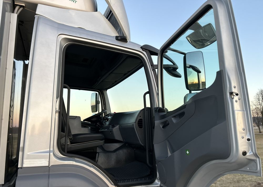 Mercedes-Benz Axor 1824 237000km !! TOP 8m 20 palet / z Niemiec / Euro 5 ! / agregat Carrier Supra 950 - 冷藏车:图5 Mercedes-Benz Axor 1824 237000km !! TOP 8m 20 palet / z Niemiec / Euro 5 ! / agregat Carrier Supra 950 - 冷藏车:图5