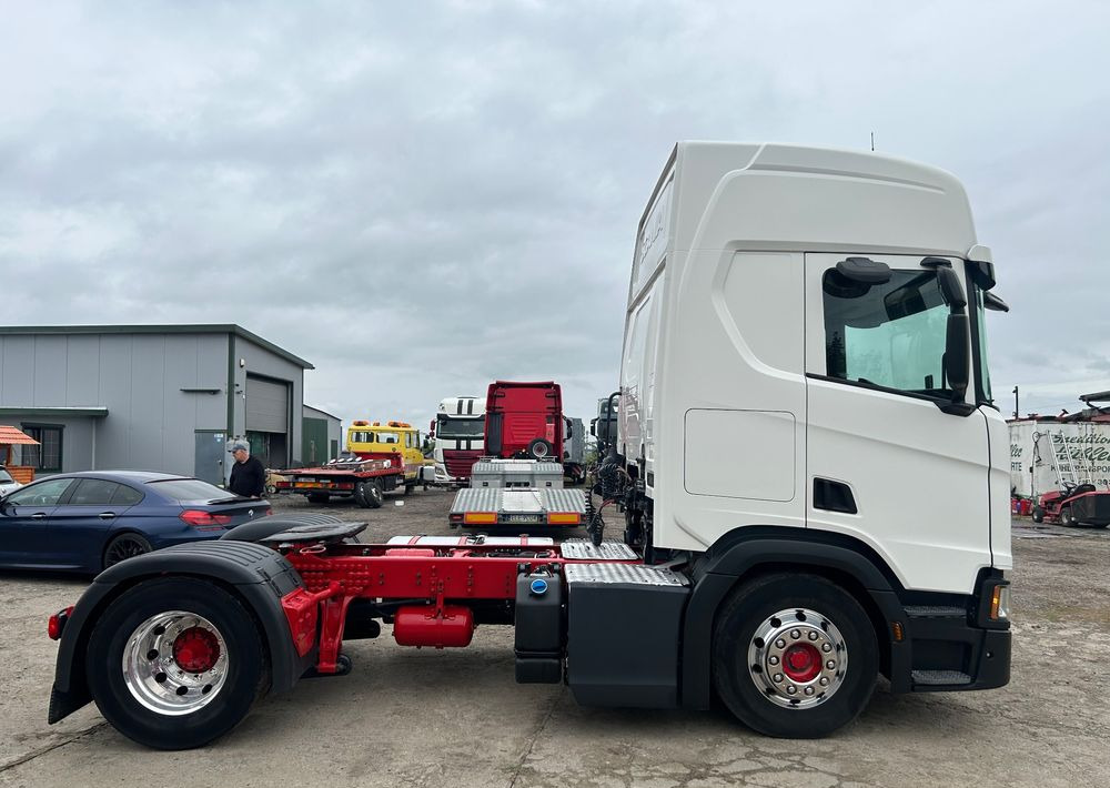 Scania R450 NAUKA JAZDY RETARDER STANDARD 7300kg / DOBRA POD WYWROTKĘ / KLIMA POSTOJOWA z Niemiec HYDRAULIKA - 牵引车:图5 Scania R450 NAUKA JAZDY RETARDER STANDARD 7300kg / DOBRA POD WYWROTKĘ / KLIMA POSTOJOWA z Niemiec HYDRAULIKA - 牵引车:图5