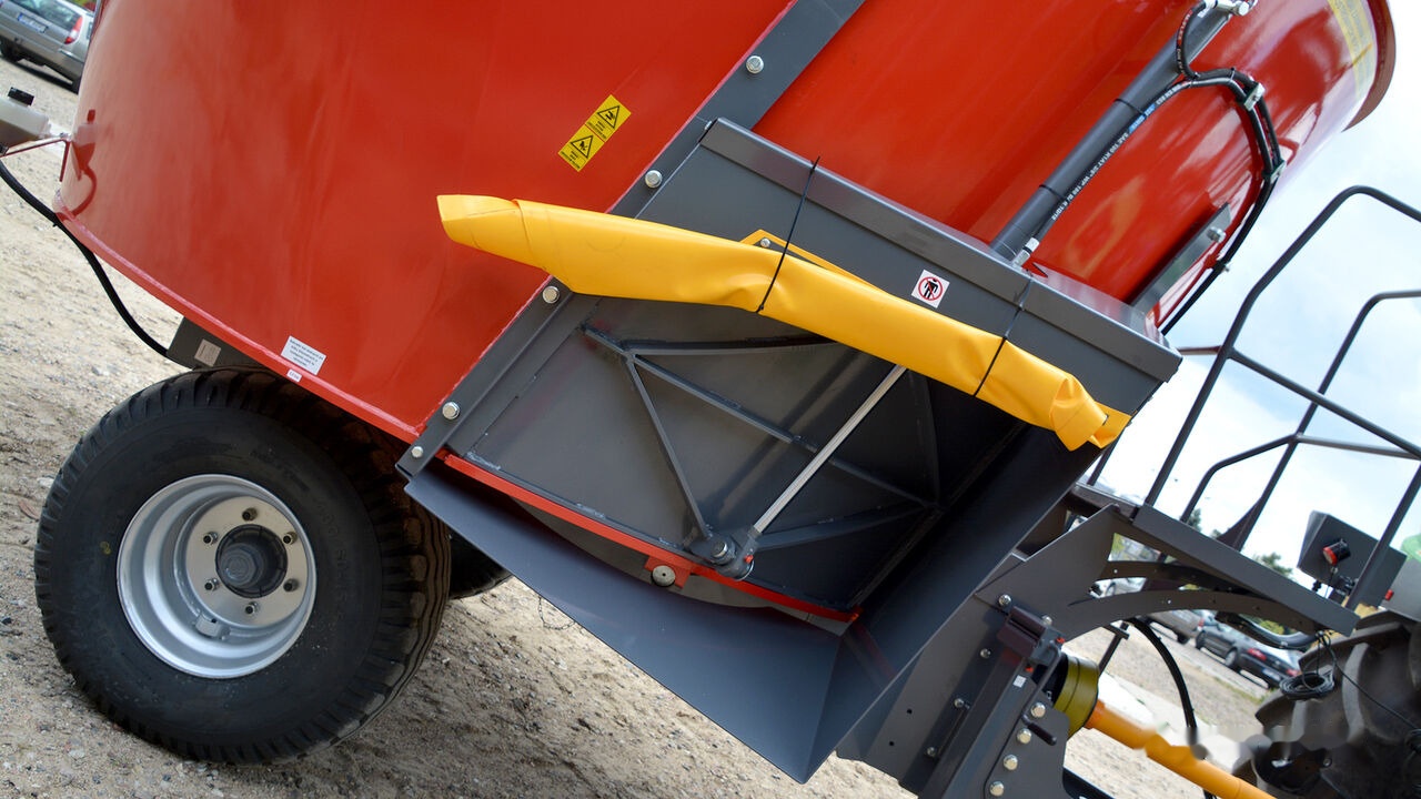 Metal-Fach T659 BELMIX - 饲料搅拌车:图3 Metal-Fach T659 BELMIX - 饲料搅拌车:图3