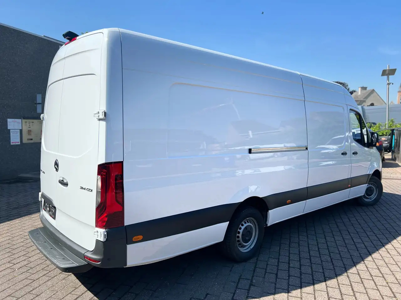 Mercedes-Benz Sprinter 314 L4H2 (31.500€ex)NAVI CAMERA 360° COMFORT - 无侧窗厢式货车:图4 Mercedes-Benz Sprinter 314 L4H2 (31.500€ex)NAVI CAMERA 360° COMFORT - 无侧窗厢式货车:图4
