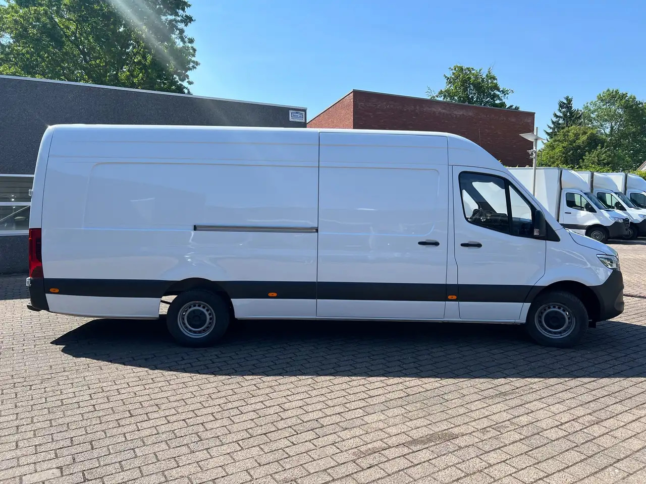 Mercedes-Benz Sprinter 314 L4H2 (31.500€ex)NAVI CAMERA 360° COMFORT - 无侧窗厢式货车:图3 Mercedes-Benz Sprinter 314 L4H2 (31.500€ex)NAVI CAMERA 360° COMFORT - 无侧窗厢式货车:图3