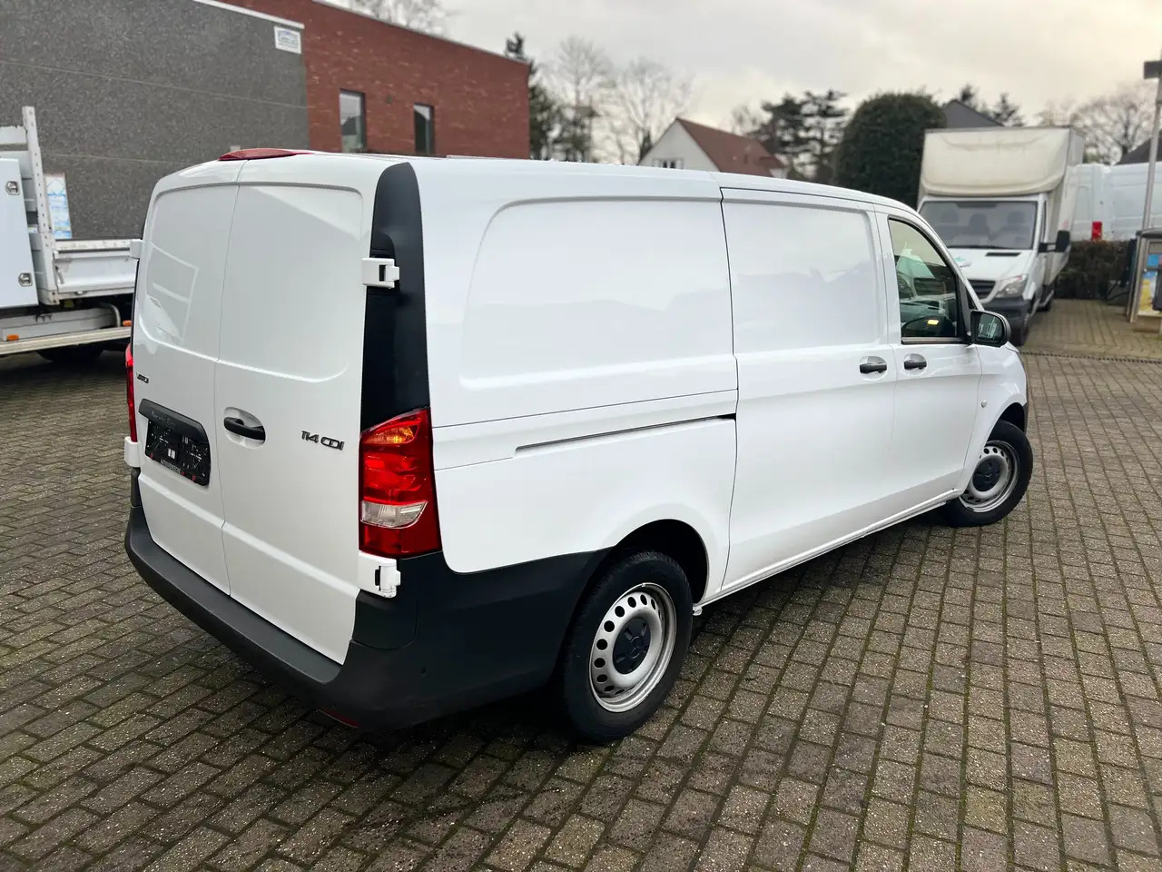 Mercedes-Benz Vito 114 PERFECT TOOL A2/L2 (28.900ex.) Camera|AUDIO40 - 无侧窗厢式货车:图4 Mercedes-Benz Vito 114 PERFECT TOOL A2/L2 (28.900ex.) Camera|AUDIO40 - 无侧窗厢式货车:图4