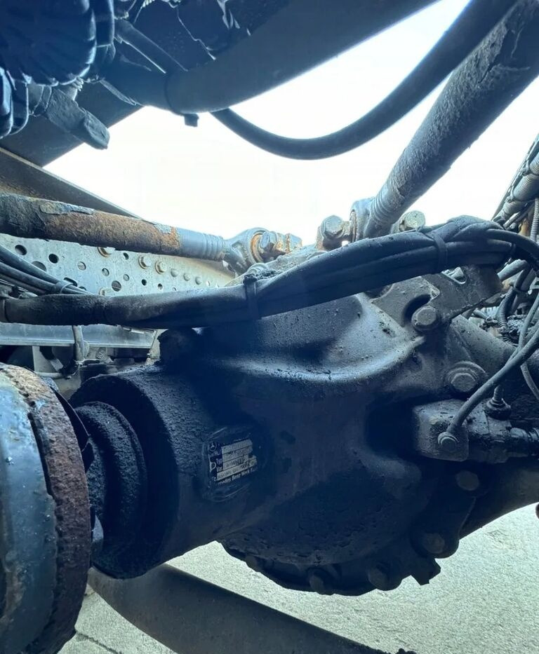 Mercedes-Benz ACTROS MP 4 2,733 R440-13 truck - 后轴 适用于 卡车:图1 Mercedes-Benz ACTROS MP 4 2,733 R440-13 truck - 后轴 适用于 卡车:图1