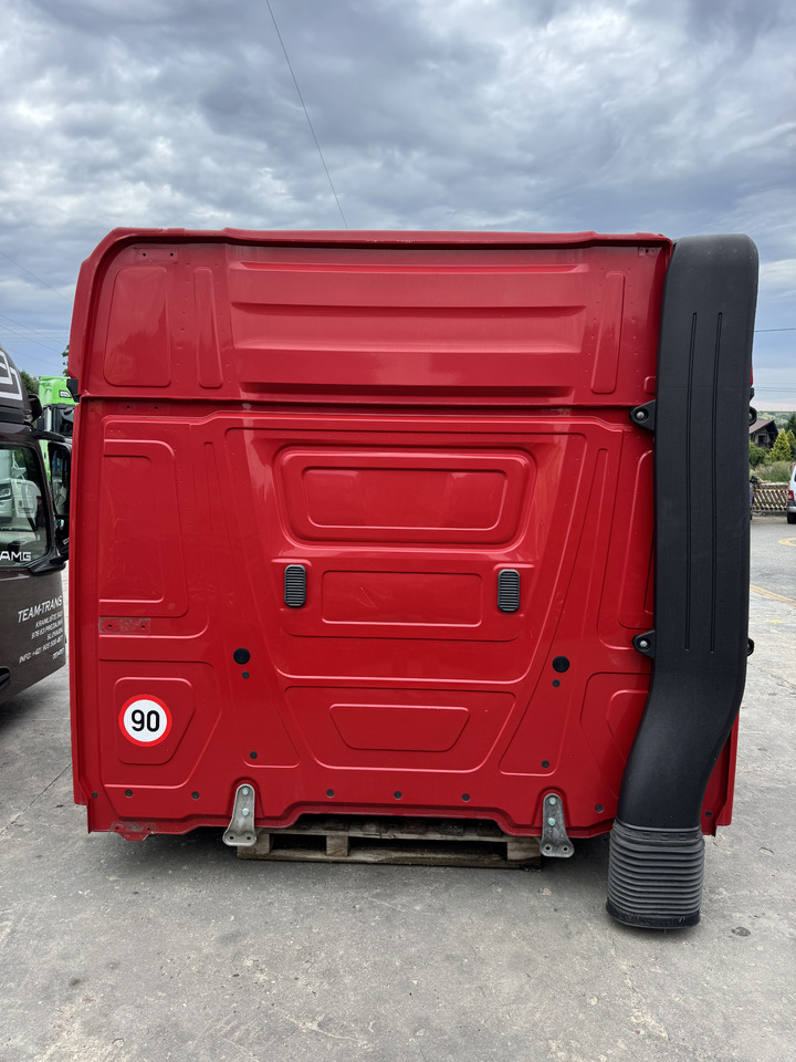 Mercedes-Benz ACTROS MP 4 2018 ROK truck - 驾驶室 适用于 卡车:图5 Mercedes-Benz ACTROS MP 4 2018 ROK truck - 驾驶室 适用于 卡车:图5