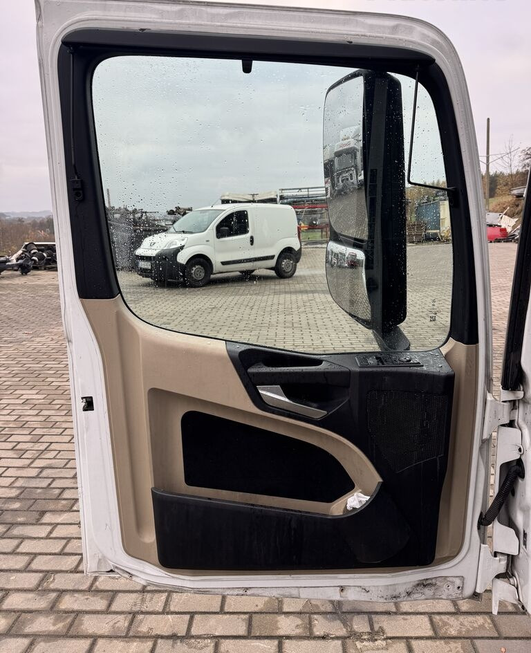 Mercedes-Benz ACTROS MP 4 LEWE truck - 车门及其零件 适用于 卡车:图3 Mercedes-Benz ACTROS MP 4 LEWE truck - 车门及其零件 适用于 卡车:图3