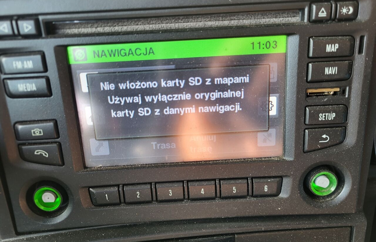 Scania Nawigacja Navi CD Bluetooth R 2026742 Scania SCANIA R 2026742 truck - 仪表板 适用于 卡车:图3 Scania Nawigacja Navi CD Bluetooth R 2026742 Scania SCANIA R 2026742 truck - 仪表板 适用于 卡车:图3