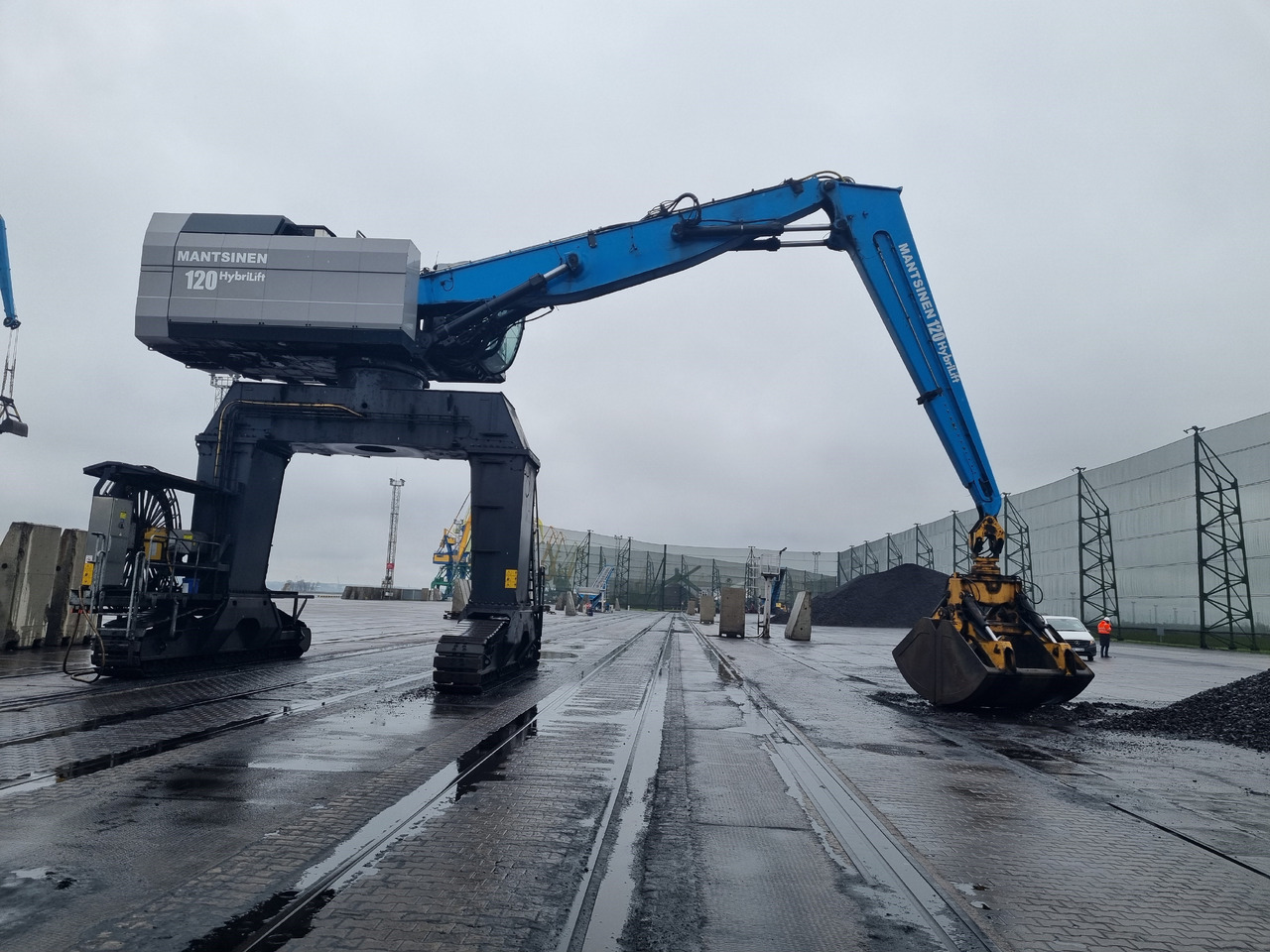 MANTSINEN 120ER HybriLift - 港口设备:图1 MANTSINEN 120ER HybriLift - 港口设备:图1