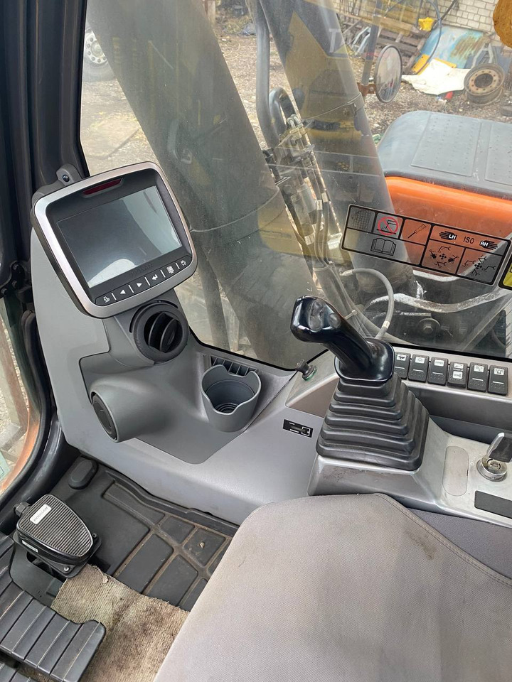 DOOSAN DX 340LCA - 履带式挖掘机:图3 DOOSAN DX 340LCA - 履带式挖掘机:图3