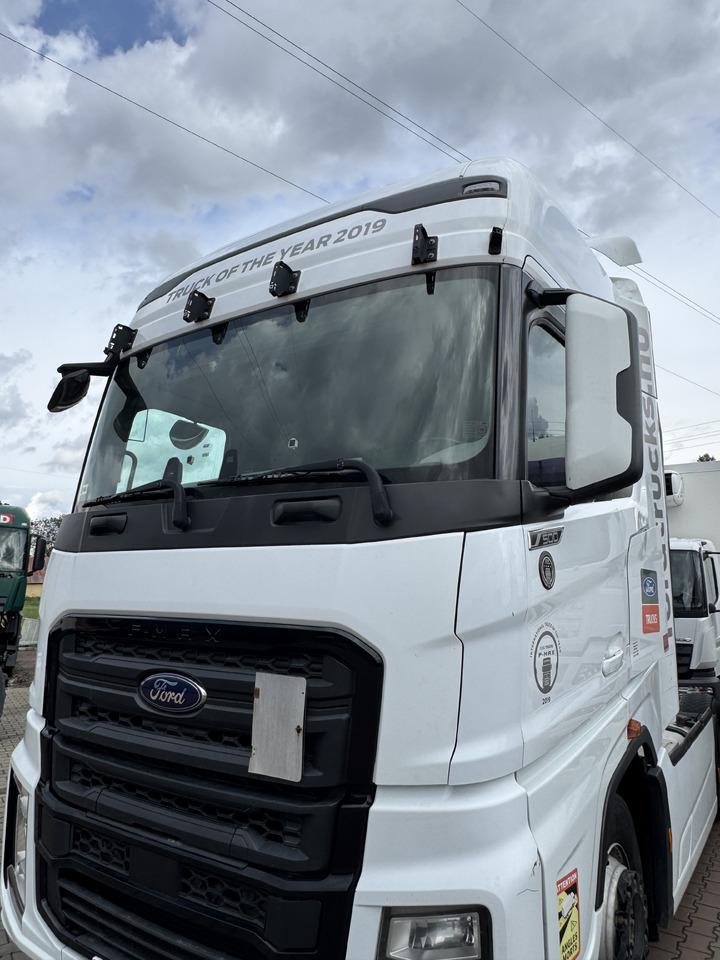 FORD F-MAX TRUCKS 500 - 驾驶室:图3 FORD F-MAX TRUCKS 500 - 驾驶室:图3