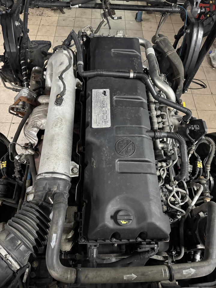 Ford F-Max - 发动机:图1 Ford F-Max - 发动机:图1