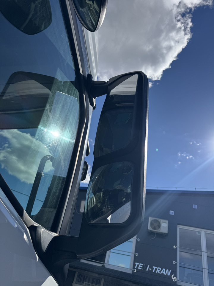 Ford F-Max - 后视镜:图3 Ford F-Max - 后视镜:图3