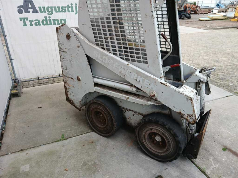 Gehl 1640 - 滑移装载机:图4 Gehl 1640 - 滑移装载机:图4