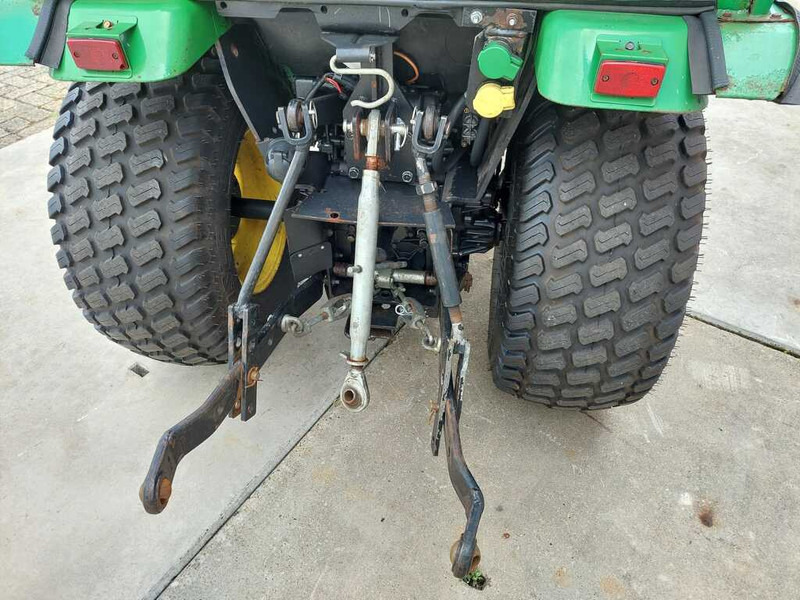 John Deere 2320 - 拖拉机:图5 John Deere 2320 - 拖拉机:图5