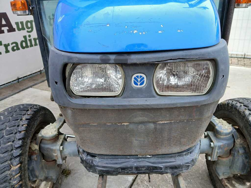 New Holland TC 27 - 紧凑型拖拉机:图5 New Holland TC 27 - 紧凑型拖拉机:图5