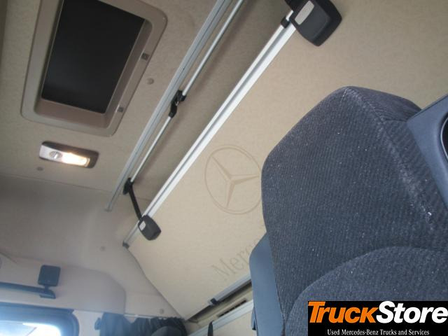 Mercedes-Benz Actros 1845 LS nRL - 牵引车:图2 Mercedes-Benz Actros 1845 LS nRL - 牵引车:图2