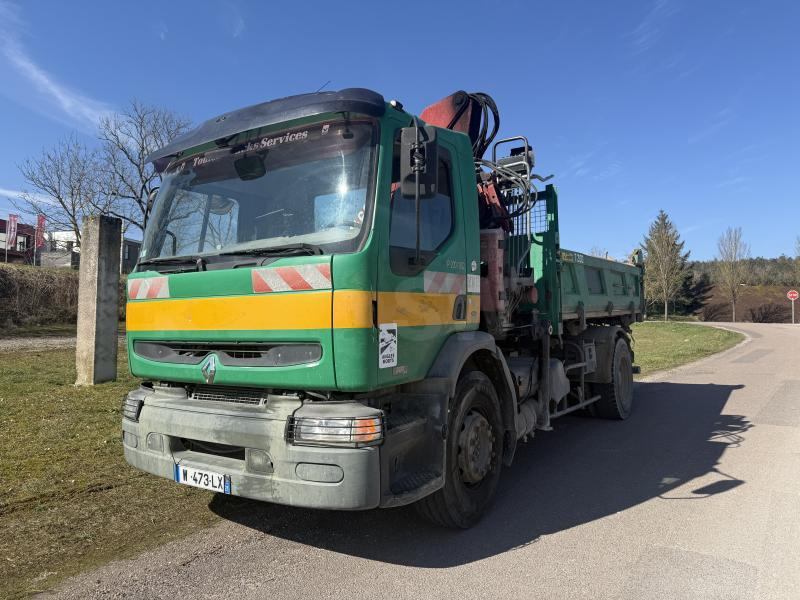 Renault 320 Dci - 翻斗车, 起重车:图2 Renault 320 Dci - 翻斗车, 起重车:图2