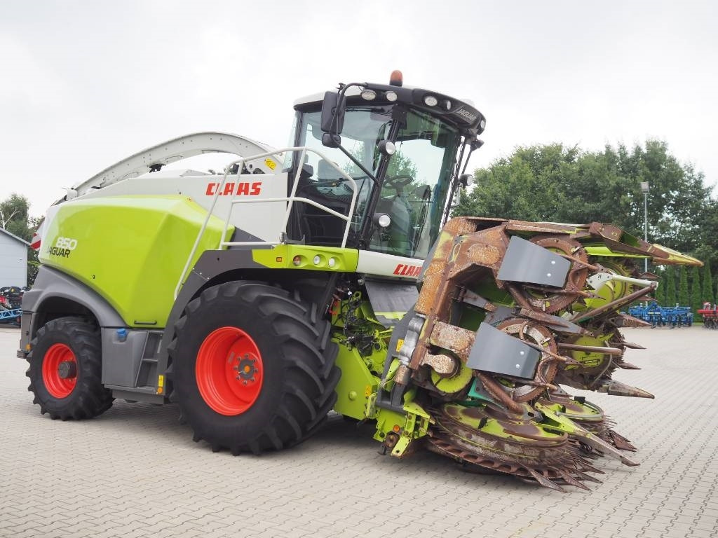 Claas Jaguar 850 4WD + Orbis 600 SD - 饲料收割机:图4 Claas Jaguar 850 4WD + Orbis 600 SD - 饲料收割机:图4