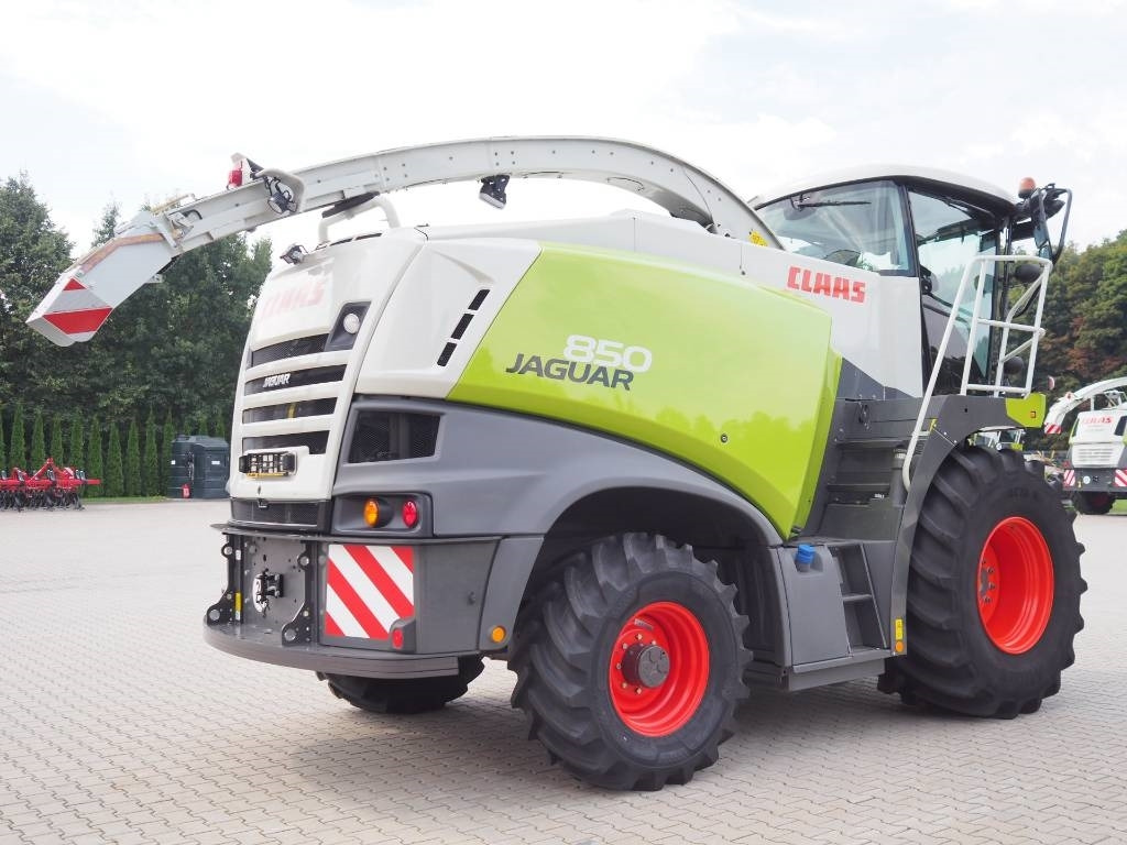 Claas Jaguar 850 4WD - 饲料收割机:图3 Claas Jaguar 850 4WD - 饲料收割机:图3