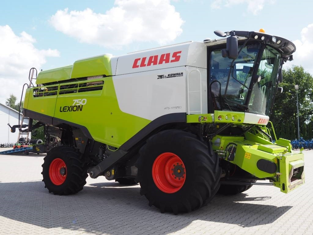Claas Lexion 750 GPS + V770 - 联合收割机:图4 Claas Lexion 750 GPS + V770 - 联合收割机:图4