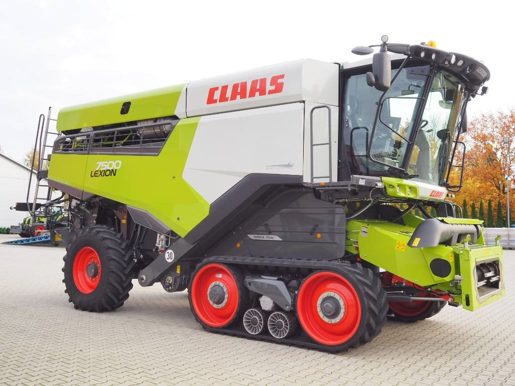 Claas Lexion 7500TT GPS + V930 - 联合收割机:图4 Claas Lexion 7500TT GPS + V930 - 联合收割机:图4