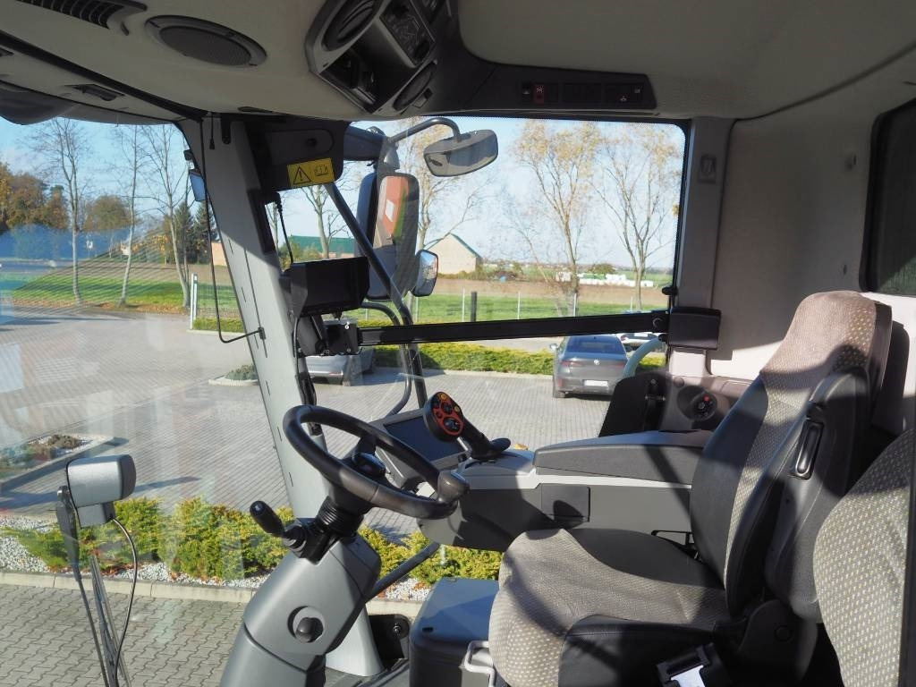 Claas Lexion 770TT 4x4 + V1200  - 联合收割机:图5 Claas Lexion 770TT 4x4 + V1200  - 联合收割机:图5