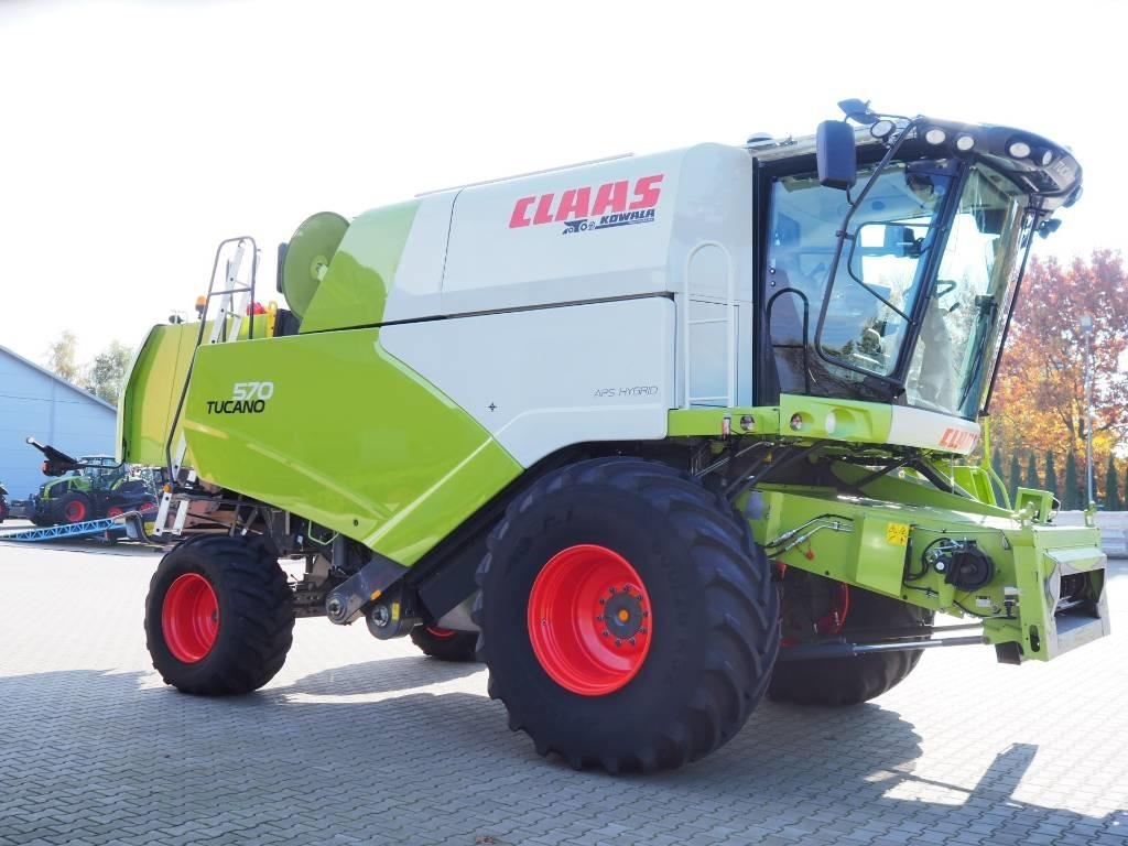 Claas Tucano 570 GPS + V770  - 联合收割机:图4 Claas Tucano 570 GPS + V770  - 联合收割机:图4